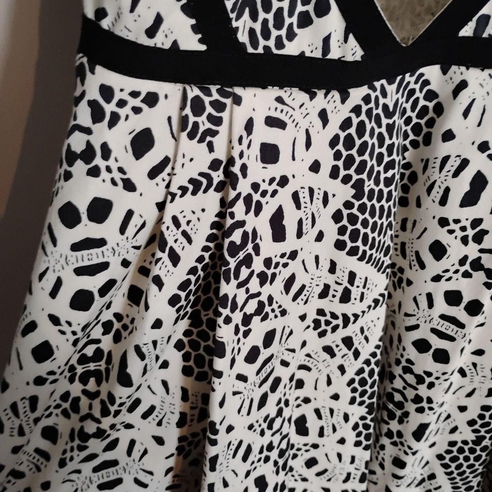 Parker New York Hudson Geometric Cocktail Dress XS Black White Womens Pockets - Picture 8 of 8